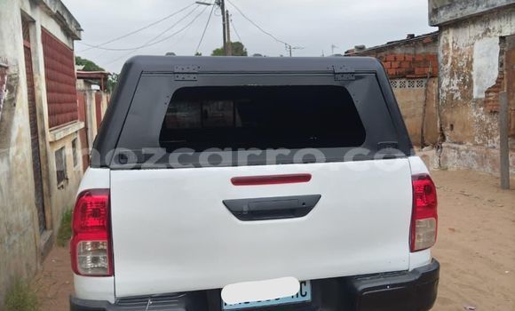 Comprar Usado Toyota Hilux Branco Carro em Maputo em Maputo Comprar Usado Toyota Hilux Branco Carro em Maputo em Maputo