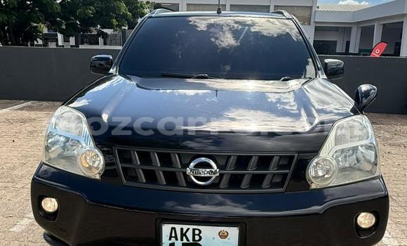 Nunua Ilio tumika Nissan X-Trail Nyeusi Gari ndani ya Maputo nchini Maputo