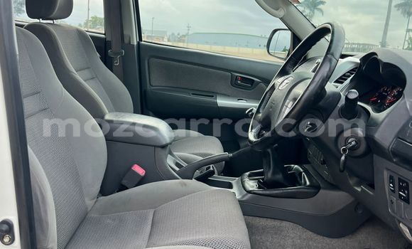 Comprar Usado Toyota Hilux Branco Carro em Maputo em Maputo Comprar Usado Toyota Hilux Branco Carro em Maputo em Maputo