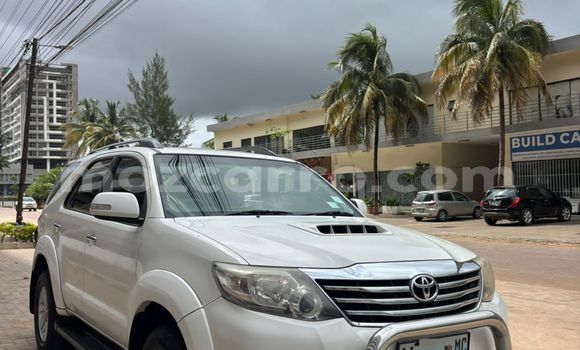 Buy Used Toyota Fortuner White Car in Maputo in Maputo Buy Used Toyota Fortuner White Car in Maputo in Maputo