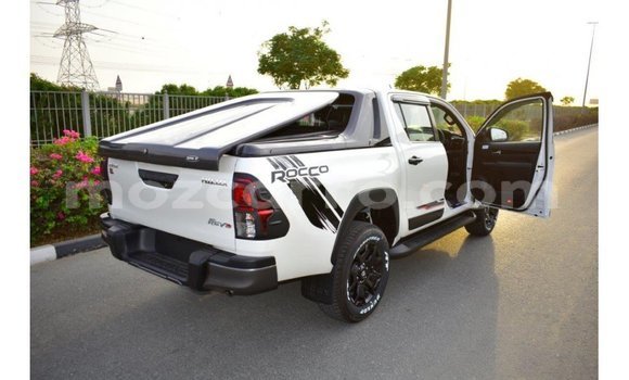 Buy Import Toyota Hilux White Car in Import - Dubai in Cabo Delgado Buy Import Toyota Hilux White Car in Import - Dubai in Cabo Delgado