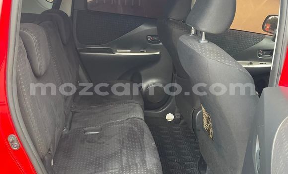 Comprar Usado Toyota Ractis Vermelho Carro em Maputo em Maputo Comprar Usado Toyota Ractis Vermelho Carro em Maputo em Maputo