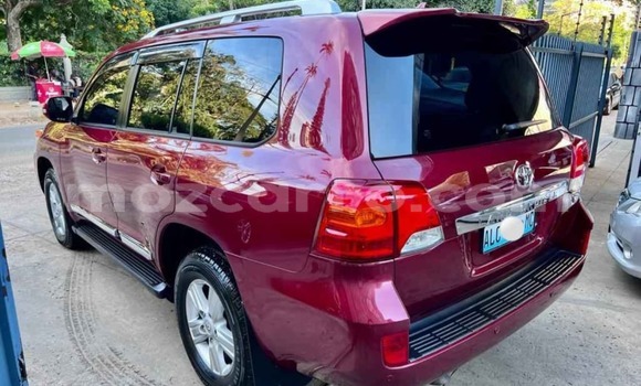 Comprar Usado Toyota Land Cruiser Vermelho Carro em Maputo em Maputo Comprar Usado Toyota Land Cruiser Vermelho Carro em Maputo em Maputo