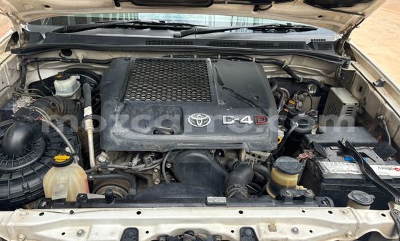 Comprar Usado Toyota Fortuner Branco Carro em Maputo em Maputo Comprar Usado Toyota Fortuner Branco Carro em Maputo em Maputo