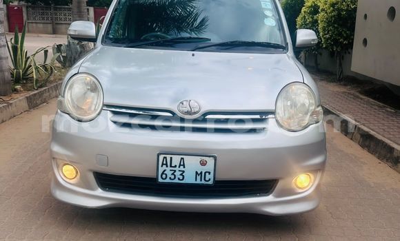 Comprar Usado Toyota Sienta Other Carro em Maputo em Maputo