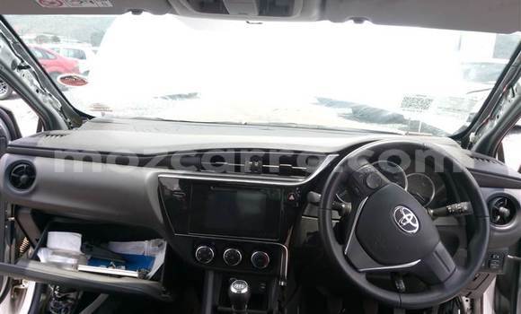 Buy Used Toyota Corolla White Car in Beira in Sofala Buy Used Toyota Corolla White Car in Beira in Sofala