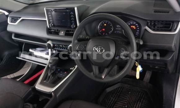 Buy Used Toyota RAV4 White Car in Maputo in Maputo Buy Used Toyota RAV4 White Car in Maputo in Maputo
