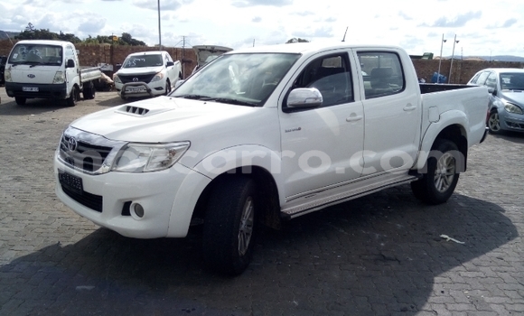 Buy Used Toyota Hilux Other Car in Quelimane in Zambezia Buy Used Toyota Hilux Other Car in Quelimane in Zambezia