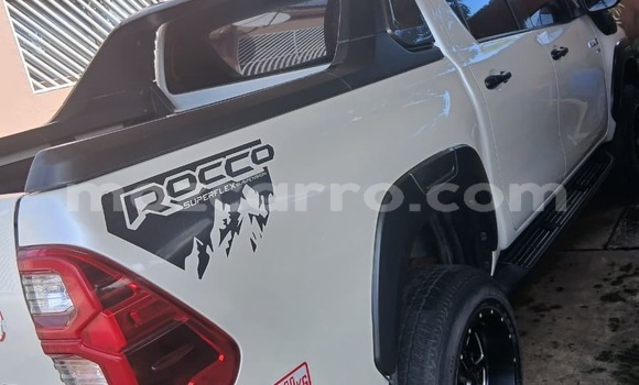 Comprar Usado Toyota Hilux Branco Carro em Maputo em Maputo Comprar Usado Toyota Hilux Branco Carro em Maputo em Maputo