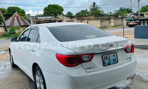 Comprar Usado Toyota Mark X Branco Carro em Maputo em Maputo Comprar Usado Toyota Mark X Branco Carro em Maputo em Maputo