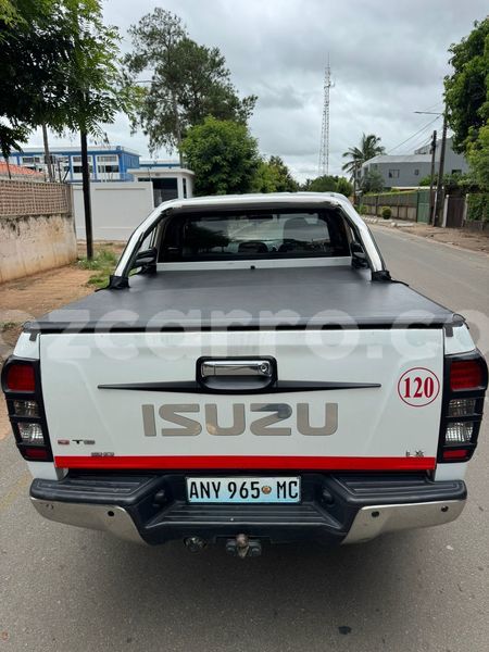 Big with watermark isuzu d max maputo maputo 41619