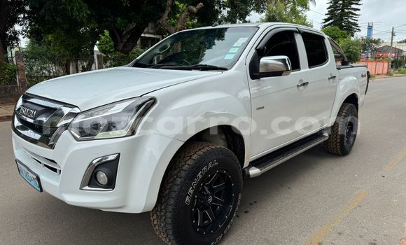 Comprar Usado Isuzu D-MAX Branco Carro em Maputo em Maputo Comprar Usado Isuzu D-MAX Branco Carro em Maputo em Maputo