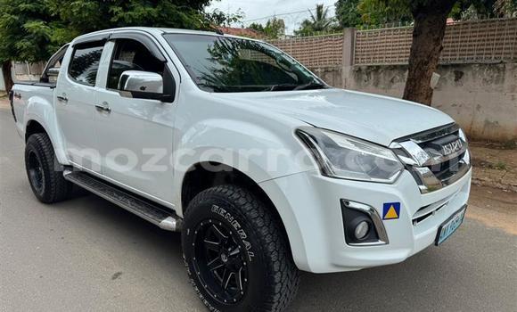 Comprar Usado Isuzu D-MAX Branco Carro em Maputo em Maputo Comprar Usado Isuzu D-MAX Branco Carro em Maputo em Maputo