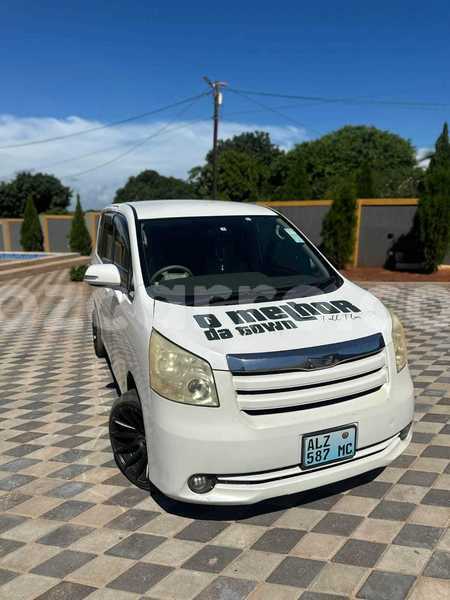 Big with watermark toyota noah maputo maputo 41622
