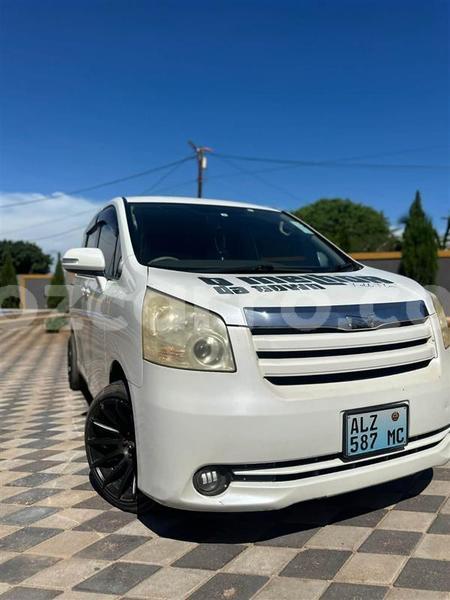 Big with watermark toyota noah maputo maputo 41622