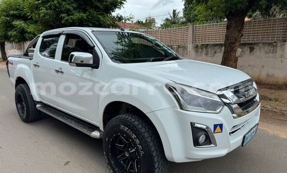 Comprar Usado Isuzu D-MAX Branco Carro em Maputo em Maputo Comprar Usado Isuzu D-MAX Branco Carro em Maputo em Maputo