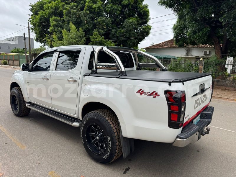 Big with watermark isuzu d max maputo maputo 41624