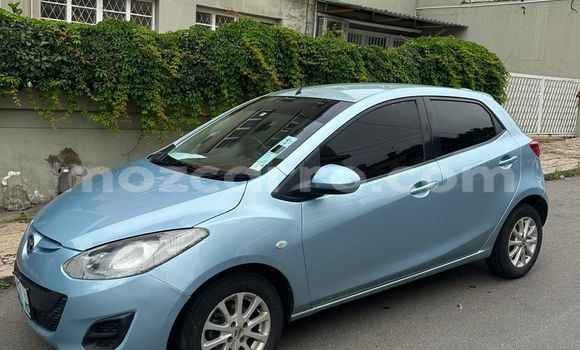 Comprar Usado Mazda Demio Azul Carro em Maputo em Maputo