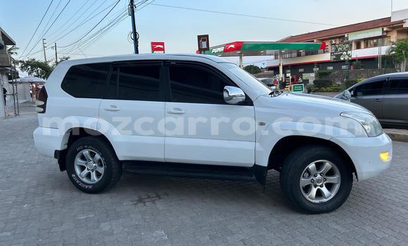 Buy Used Toyota Land Cruiser Prado White Car in Maputo in Maputo Buy Used Toyota Land Cruiser Prado White Car in Maputo in Maputo