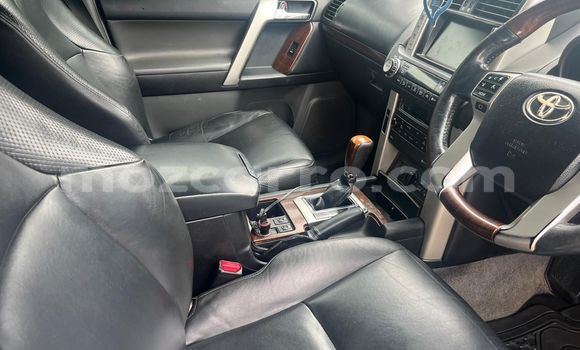 Buy Used Toyota Land Cruiser Prado White Car in Maputo in Maputo Buy Used Toyota Land Cruiser Prado White Car in Maputo in Maputo
