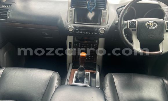 Buy Used Toyota Land Cruiser Prado White Car in Maputo in Maputo Buy Used Toyota Land Cruiser Prado White Car in Maputo in Maputo