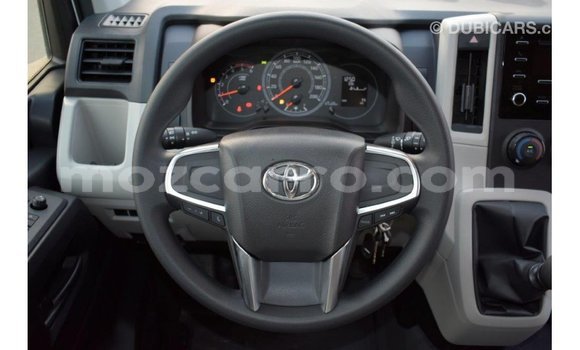 Buy Import Toyota Hiace White Car in Import - Dubai in Cabo Delgado Buy Import Toyota Hiace White Car in Import - Dubai in Cabo Delgado