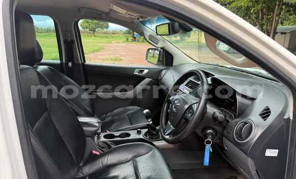 Tenga Tsaru Mazda BT-50 Chena Mota in Maputo in Maputo Tenga Tsaru Mazda BT-50 Chena Mota in Maputo in Maputo