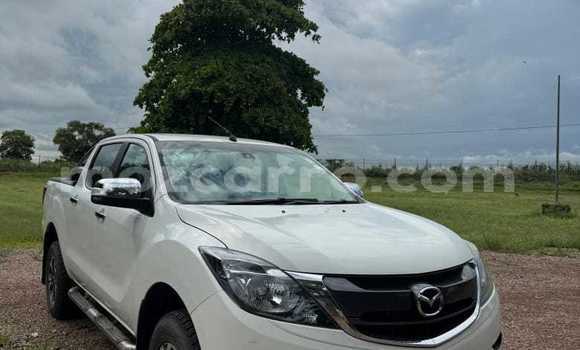 Tenga Tsaru Mazda BT-50 Chena Mota in Maputo in Maputo Tenga Tsaru Mazda BT-50 Chena Mota in Maputo in Maputo