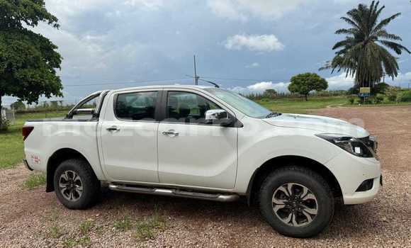 Tenga Tsaru Mazda BT-50 Chena Mota in Maputo in Maputo Tenga Tsaru Mazda BT-50 Chena Mota in Maputo in Maputo