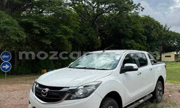 Tenga Tsaru Mazda BT-50 Chena Mota in Maputo in Maputo Tenga Tsaru Mazda BT-50 Chena Mota in Maputo in Maputo