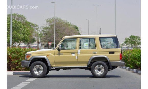Buy Import Toyota Land Cruiser Beige Car in Import - Dubai in Cabo Delgado Buy Import Toyota Land Cruiser Beige Car in Import - Dubai in Cabo Delgado