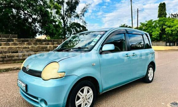 Nunua Ilio tumika Toyota Sienta Bluu Gari ndani ya Maputo nchini Maputo Nunua Ilio tumika Toyota Sienta Bluu Gari ndani ya Maputo nchini Maputo
