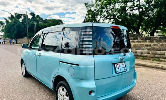 Nunua Ilio tumika Toyota Sienta Bluu Gari ndani ya Maputo nchini Maputo Nunua Ilio tumika Toyota Sienta Bluu Gari ndani ya Maputo nchini Maputo
