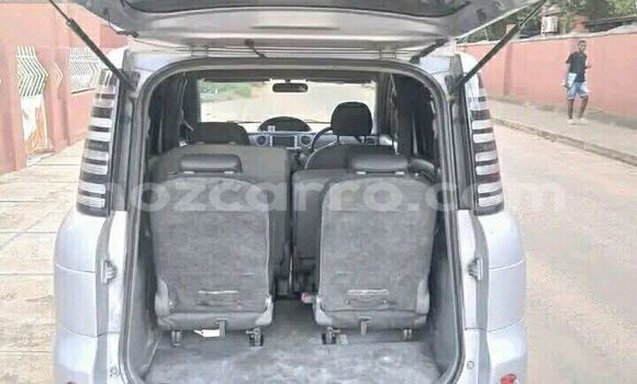 Nunua Ilio tumika Toyota Sienta Bluu Gari ndani ya Maputo nchini Maputo Nunua Ilio tumika Toyota Sienta Bluu Gari ndani ya Maputo nchini Maputo