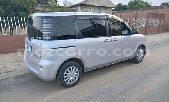 Nunua Ilio tumika Toyota Sienta Bluu Gari ndani ya Maputo nchini Maputo Nunua Ilio tumika Toyota Sienta Bluu Gari ndani ya Maputo nchini Maputo