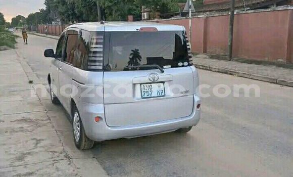 Nunua Ilio tumika Toyota Sienta Bluu Gari ndani ya Maputo nchini Maputo Nunua Ilio tumika Toyota Sienta Bluu Gari ndani ya Maputo nchini Maputo