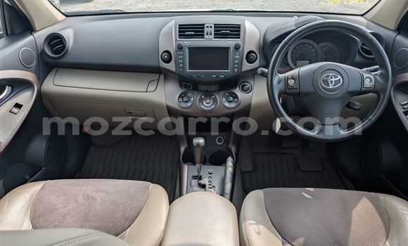Nunua Ilio tumika Toyota Vanguard Nyeupe Gari ndani ya Maputo nchini Maputo Nunua Ilio tumika Toyota Vanguard Nyeupe Gari ndani ya Maputo nchini Maputo