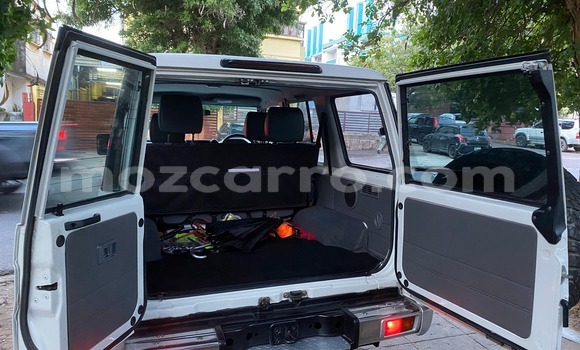 Comprar Usado Toyota Land Cruiser Branco Carro em Maputo em Maputo Comprar Usado Toyota Land Cruiser Branco Carro em Maputo em Maputo