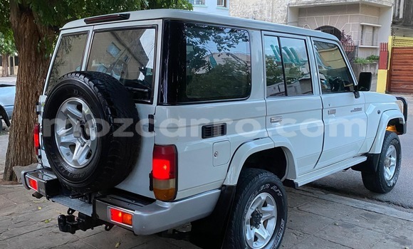 Comprar Usado Toyota Land Cruiser Branco Carro em Maputo em Maputo Comprar Usado Toyota Land Cruiser Branco Carro em Maputo em Maputo