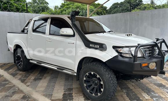 Comprar Usado Toyota Hilux Branco Carro em Maputo em Maputo Comprar Usado Toyota Hilux Branco Carro em Maputo em Maputo