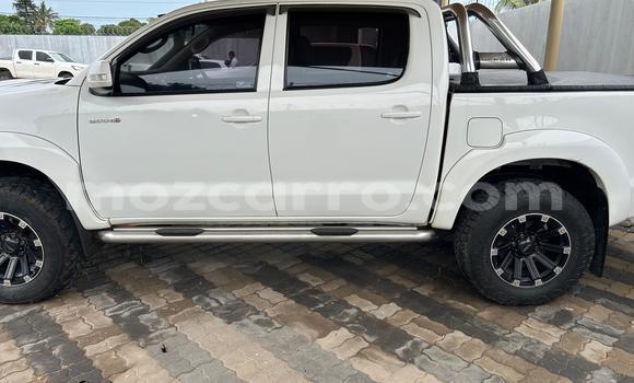 Comprar Usado Toyota Hilux Branco Carro em Maputo em Maputo Comprar Usado Toyota Hilux Branco Carro em Maputo em Maputo