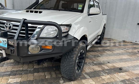 Comprar Usado Toyota Hilux Branco Carro em Maputo em Maputo Comprar Usado Toyota Hilux Branco Carro em Maputo em Maputo