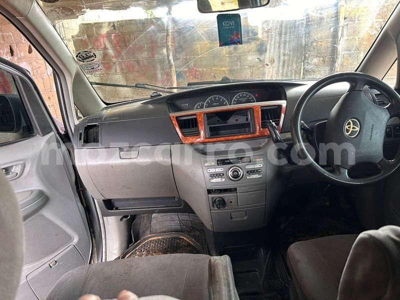 Big with watermark toyota noah maputo maputo 41722