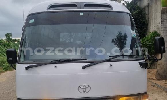 Comprar Usado Toyota Coaster Azul Carro em Maputo em Maputo Comprar Usado Toyota Coaster Azul Carro em Maputo em Maputo