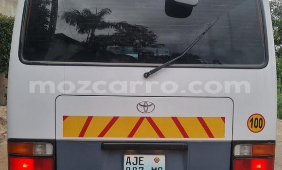 Comprar Usado Toyota Coaster Azul Carro em Maputo em Maputo Comprar Usado Toyota Coaster Azul Carro em Maputo em Maputo