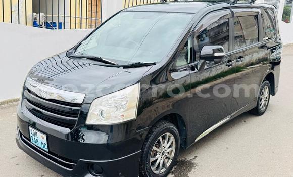 Comprar Usado Toyota Noah Preto Carro em Maputo em Maputo Comprar Usado Toyota Noah Preto Carro em Maputo em Maputo