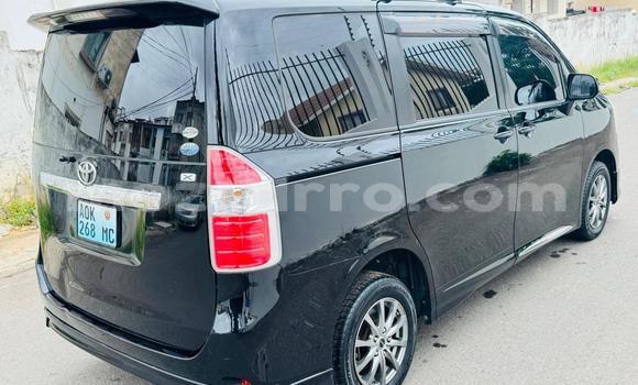 Comprar Usado Toyota Noah Preto Carro em Maputo em Maputo Comprar Usado Toyota Noah Preto Carro em Maputo em Maputo