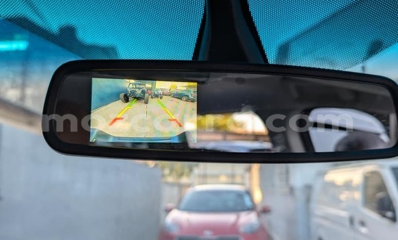 Comprar Usado Mazda BT-50 Branco Carro em Maputo em Maputo Comprar Usado Mazda BT-50 Branco Carro em Maputo em Maputo