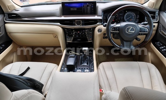 Comprar Usado Lexus LX 570 Preto Carro em Maputo em Maputo Comprar Usado Lexus LX 570 Preto Carro em Maputo em Maputo