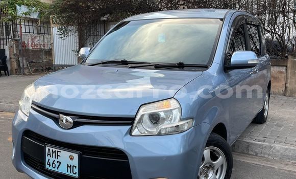 Comprar Usado Toyota Sienta Azul Carro em Maputo em Maputo Comprar Usado Toyota Sienta Azul Carro em Maputo em Maputo